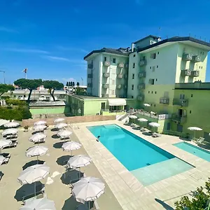 https://vianello.hotelslidodijesolo.com