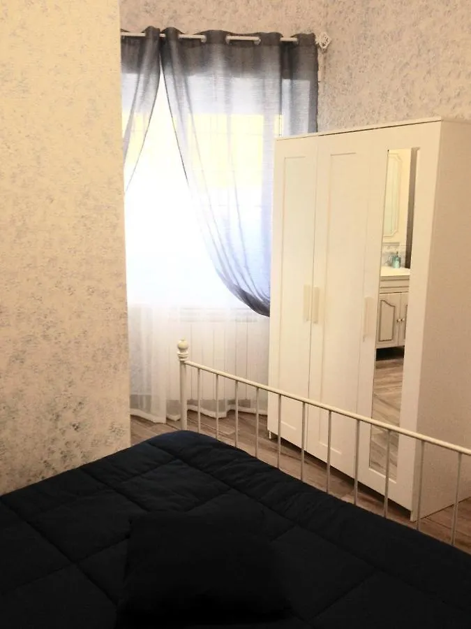 Flores B&B Fiumicino 0*,  Italy