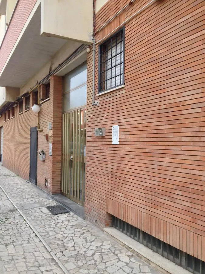 Bed & Breakfast Flores B&B Fiumicino